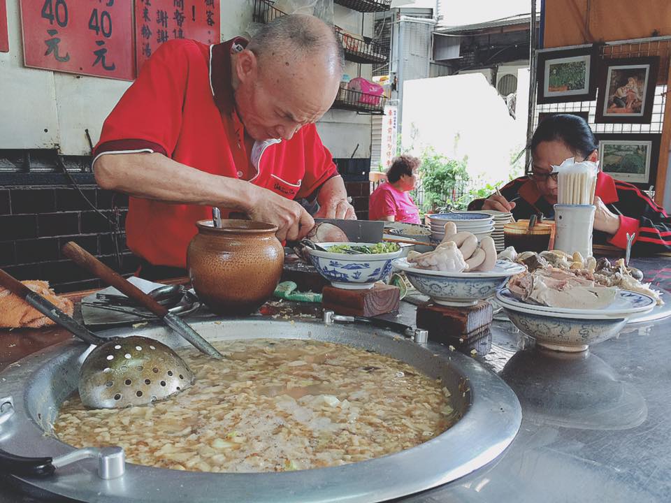 台北早餐,台北早餐推薦,台灣小吃,在地小吃,在地美食,大稻埕早餐,大稻埕美食,米粉湯,鹹粥