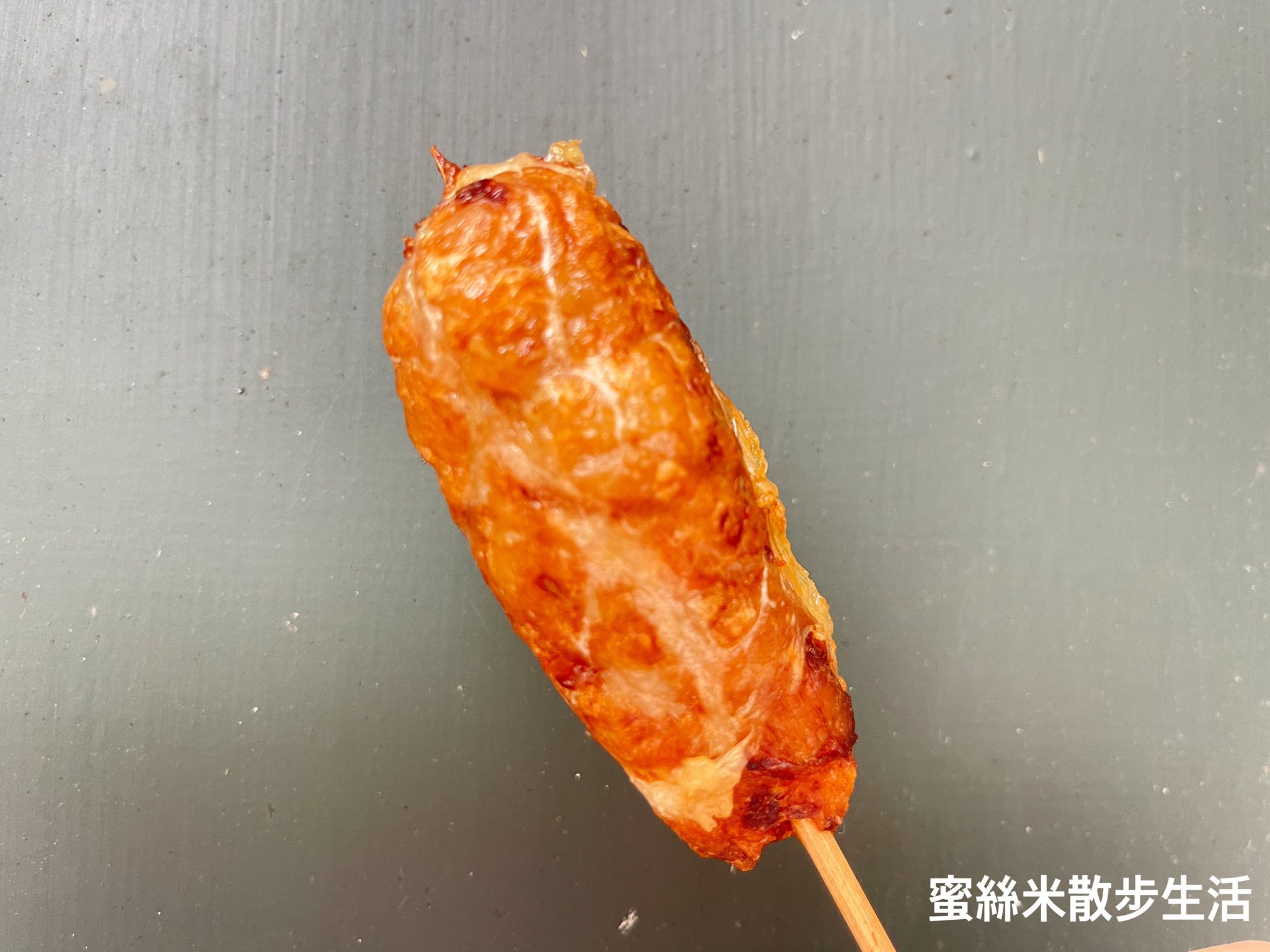 網站近期文章：瑞芳美食｜在地人悄悄預訂的「超大尺寸阿義龍鳳腿」，一口咬下是家常的踏實味