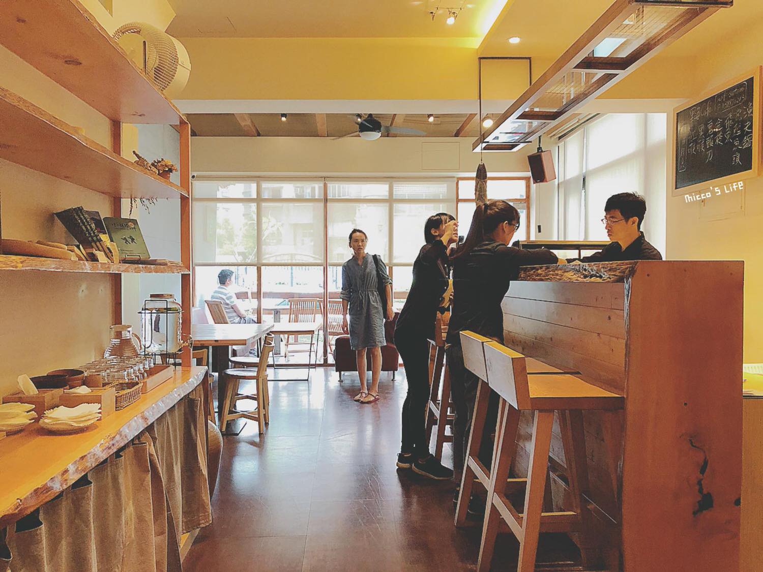 延伸閱讀：宜蘭美食．里海café│咖啡廳裡別有風格和滋味的「日式海魚定食」與「手作虎鰹魚漢堡排」