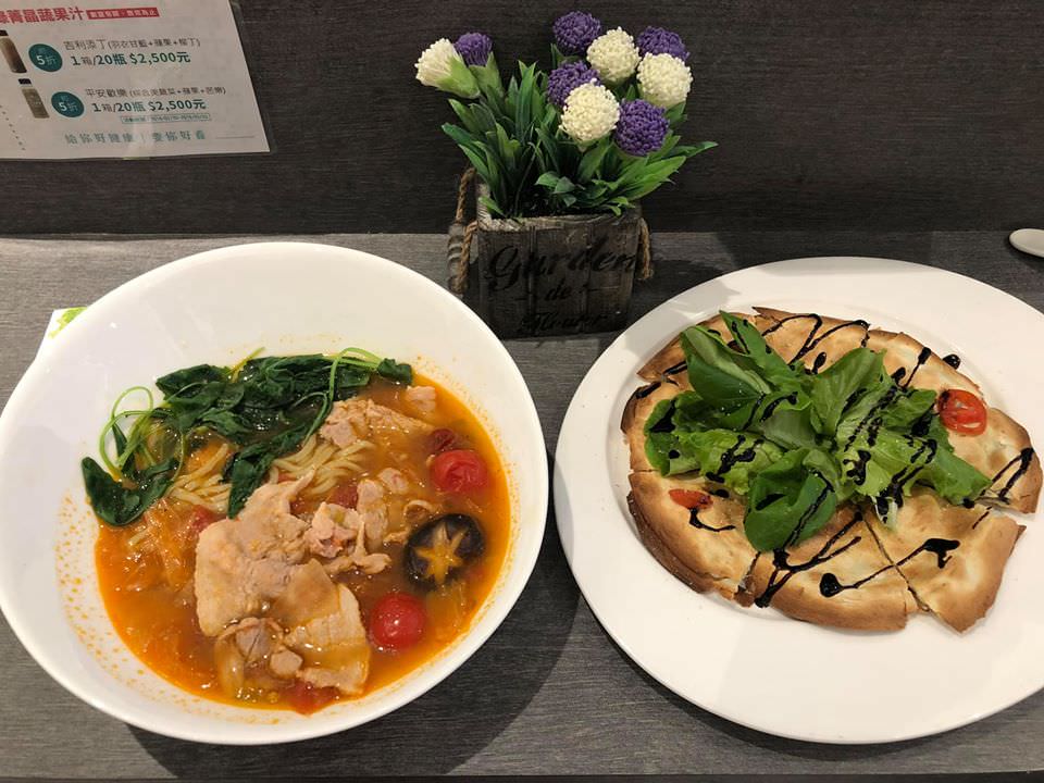 延伸閱讀：美食⋈探店│把新鮮吃進肚子裡 「Nice Green Kitchen美蔬菜廚房」微風南山店 台北精緻外食族健康飲食